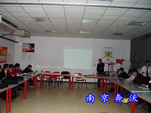 某國外大型連鎖超市-提供發電機組技術培訓及服務!(圖)